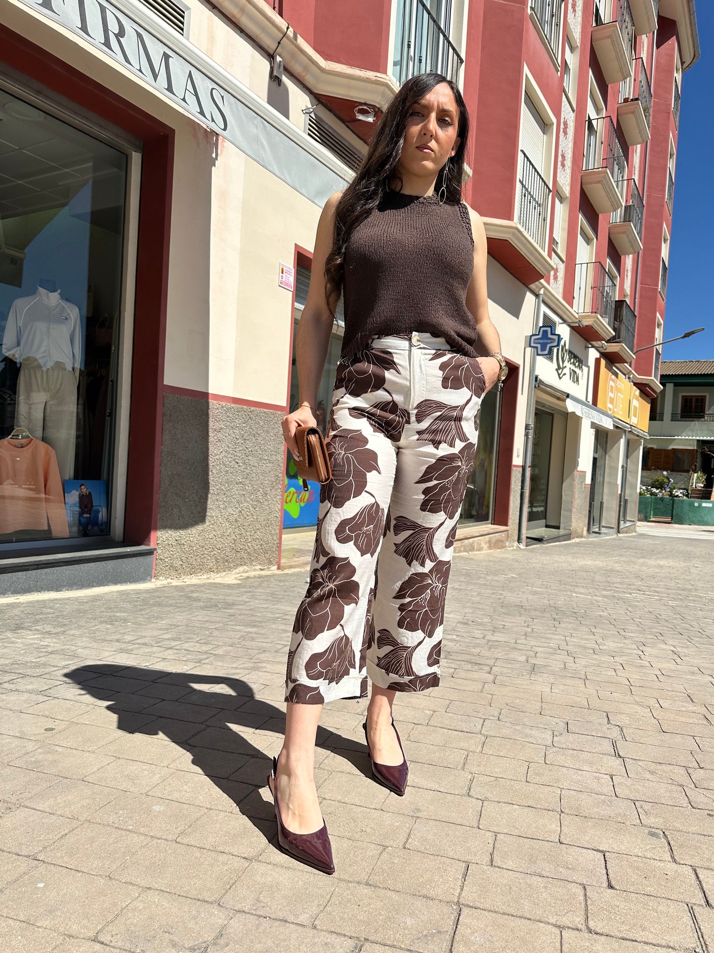 PANTALÓN TIFFOSI POSEY CULOTTE FLORES CHOCOLATE