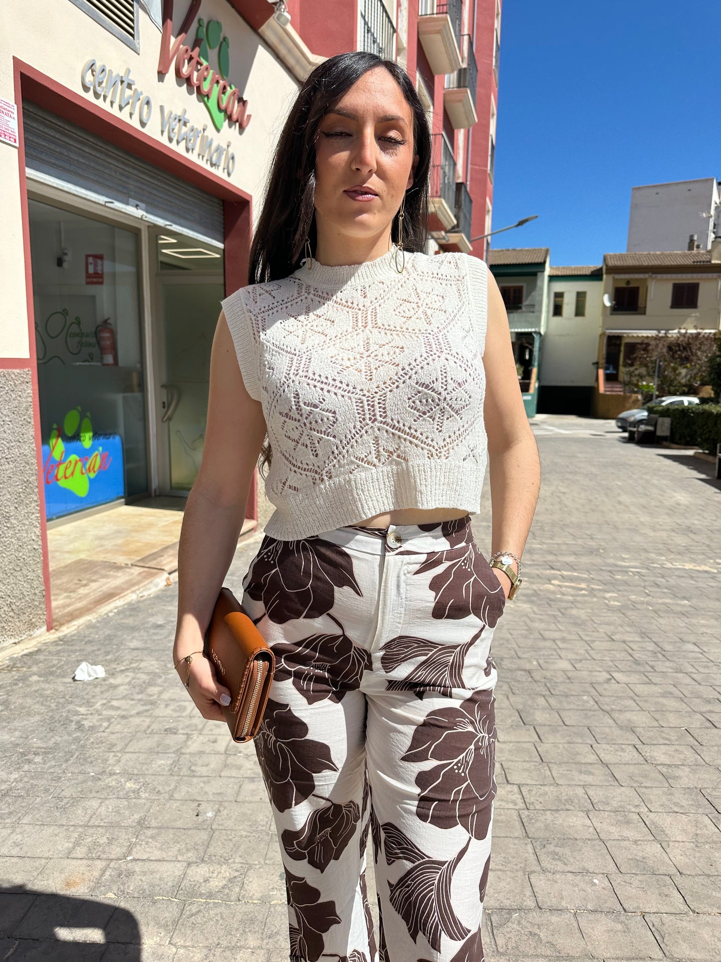 CHALECO TIFFOSI TULIPE PUNTO BEIGE CALADO