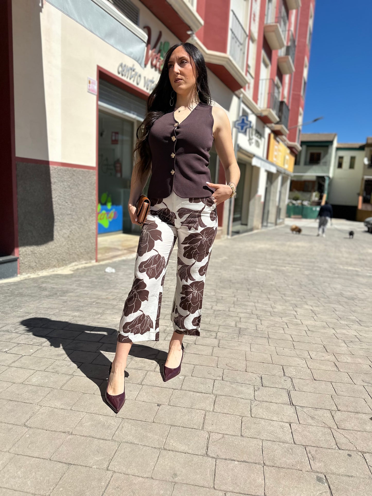 PANTALÓN TIFFOSI POSEY CULOTTE FLORES CHOCOLATE