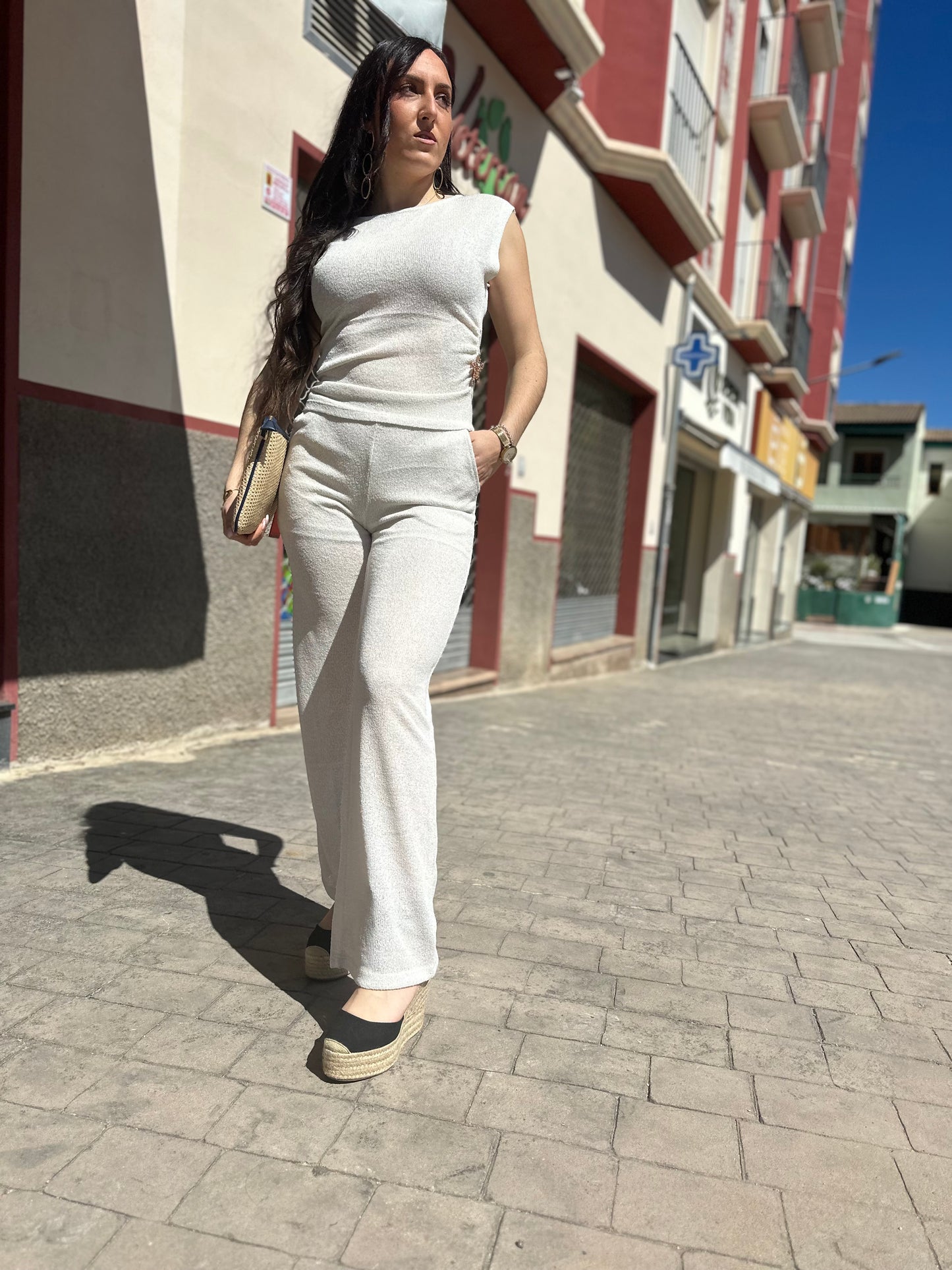 CONJUNTO TIFFOSI TAKY PUNTO BEIGE CON DETALLE ESTRELLA DORADA