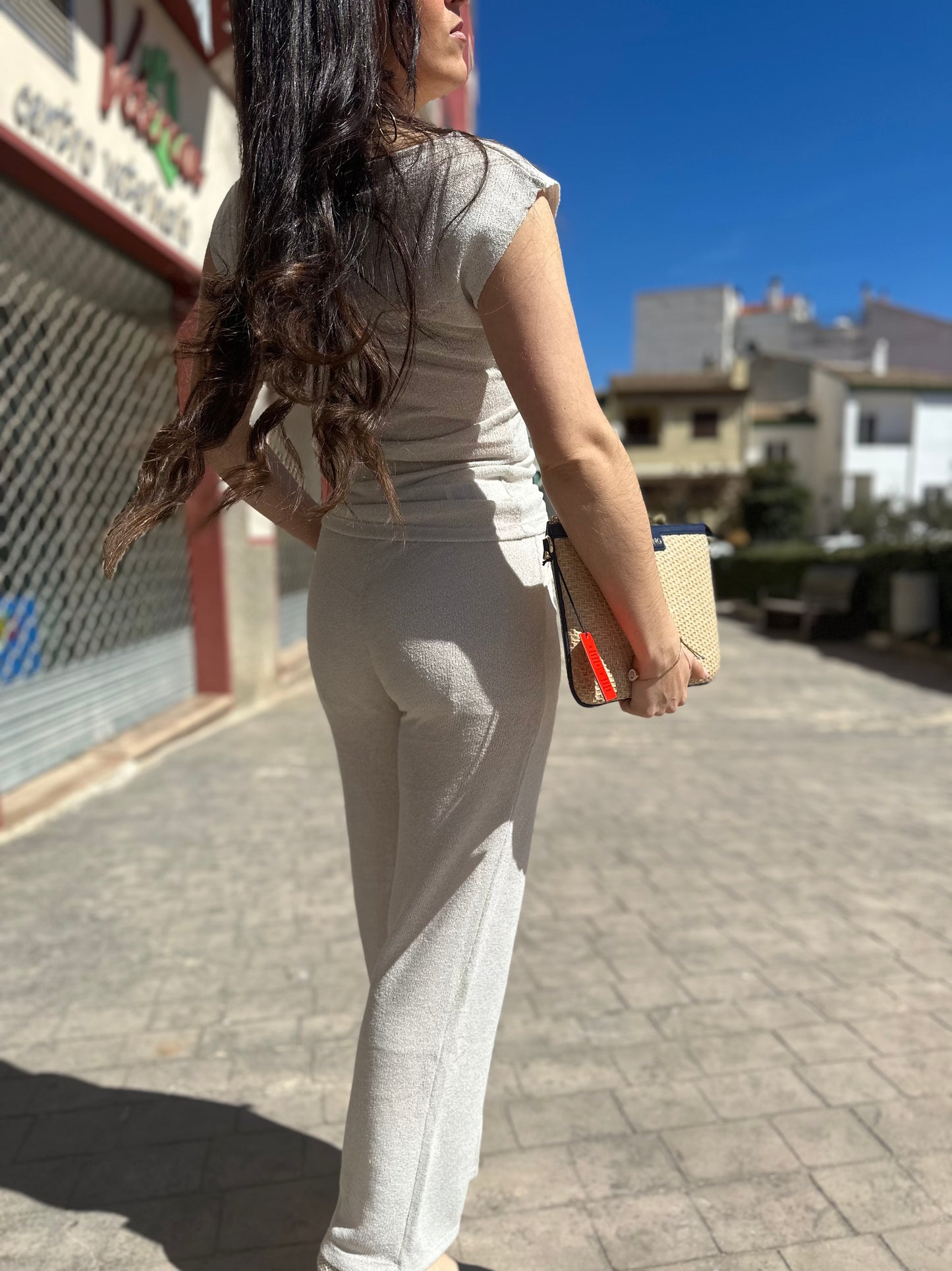 CONJUNTO TIFFOSI TAKY PUNTO BEIGE CON DETALLE ESTRELLA DORADA