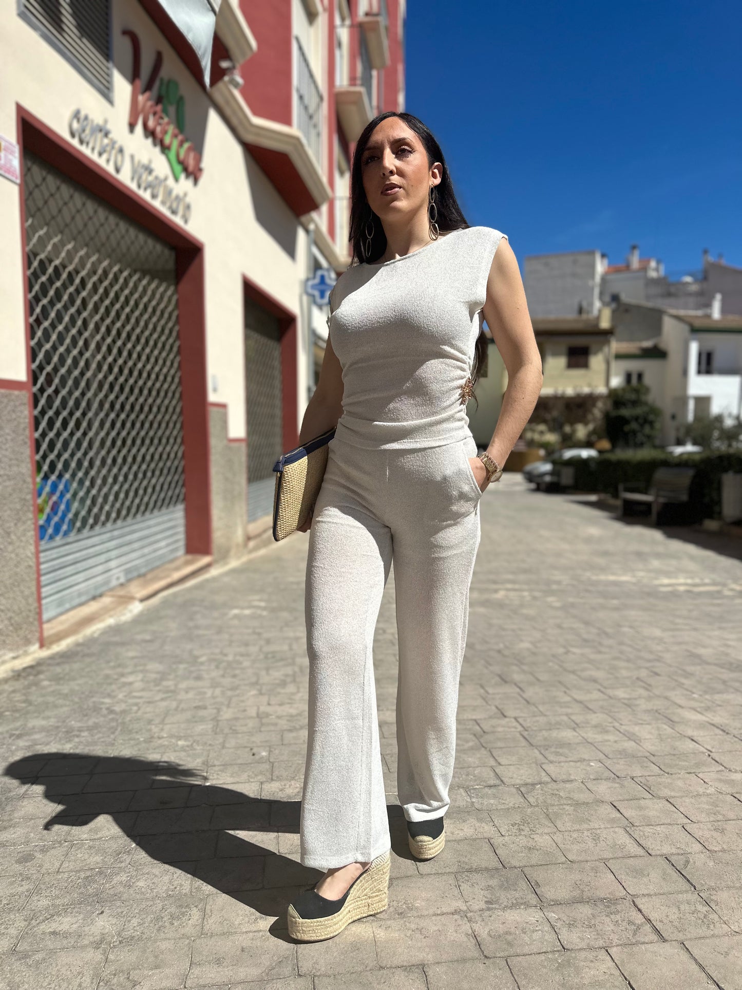 CONJUNTO TIFFOSI TAKY PUNTO BEIGE CON DETALLE ESTRELLA DORADA