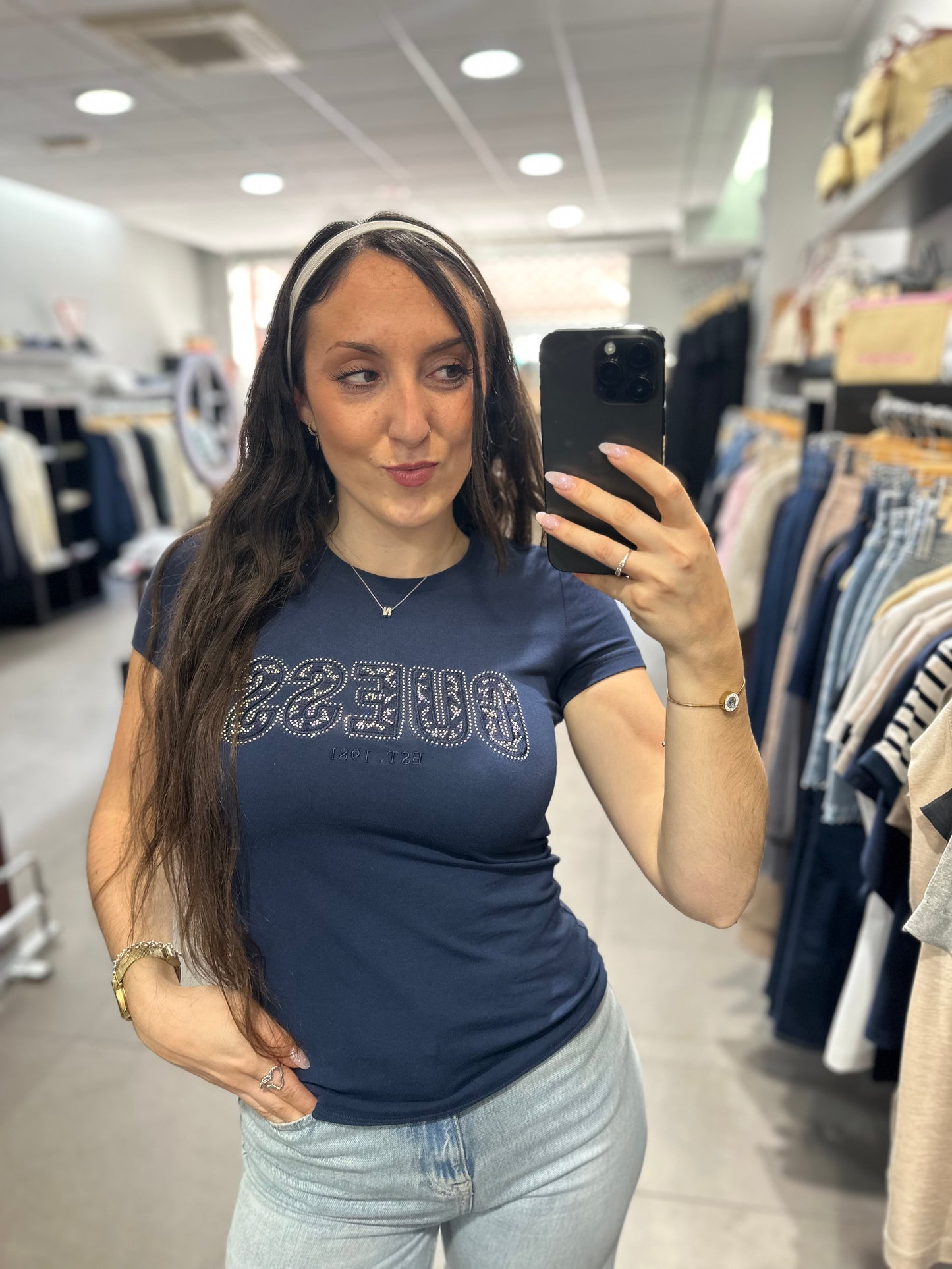 Camiseta Guess Marina logo encaje y brillos iridiscentes