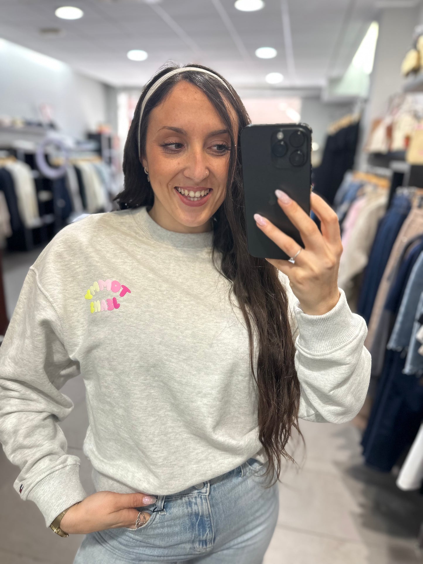 Sudadera Tommy over gris logo bubble espalda rosa y amarillo pastel