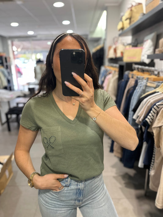 Camiseta Silbon verde oliva cuello pico