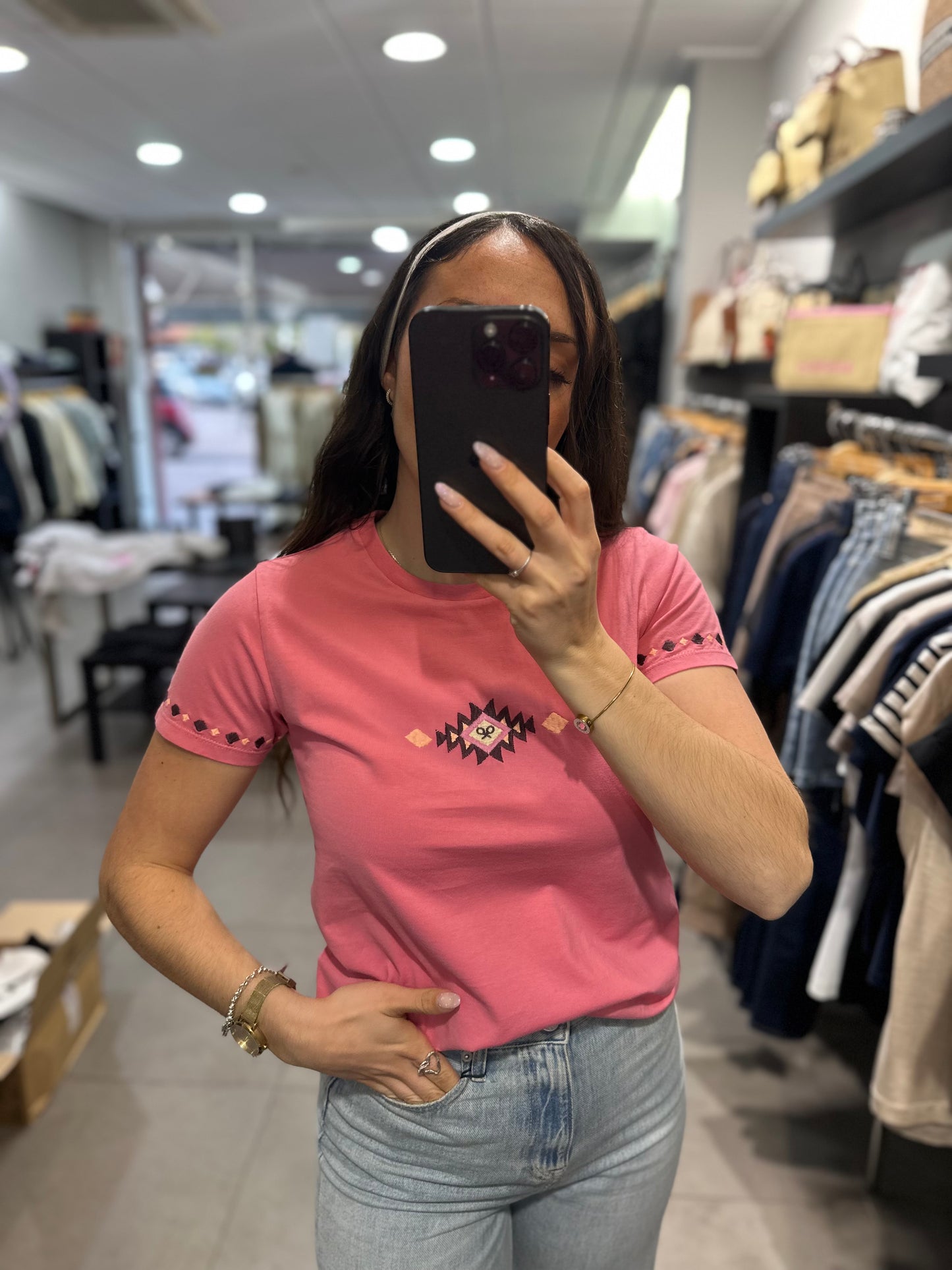 Camiseta Silbon rosa con bordado en mangas