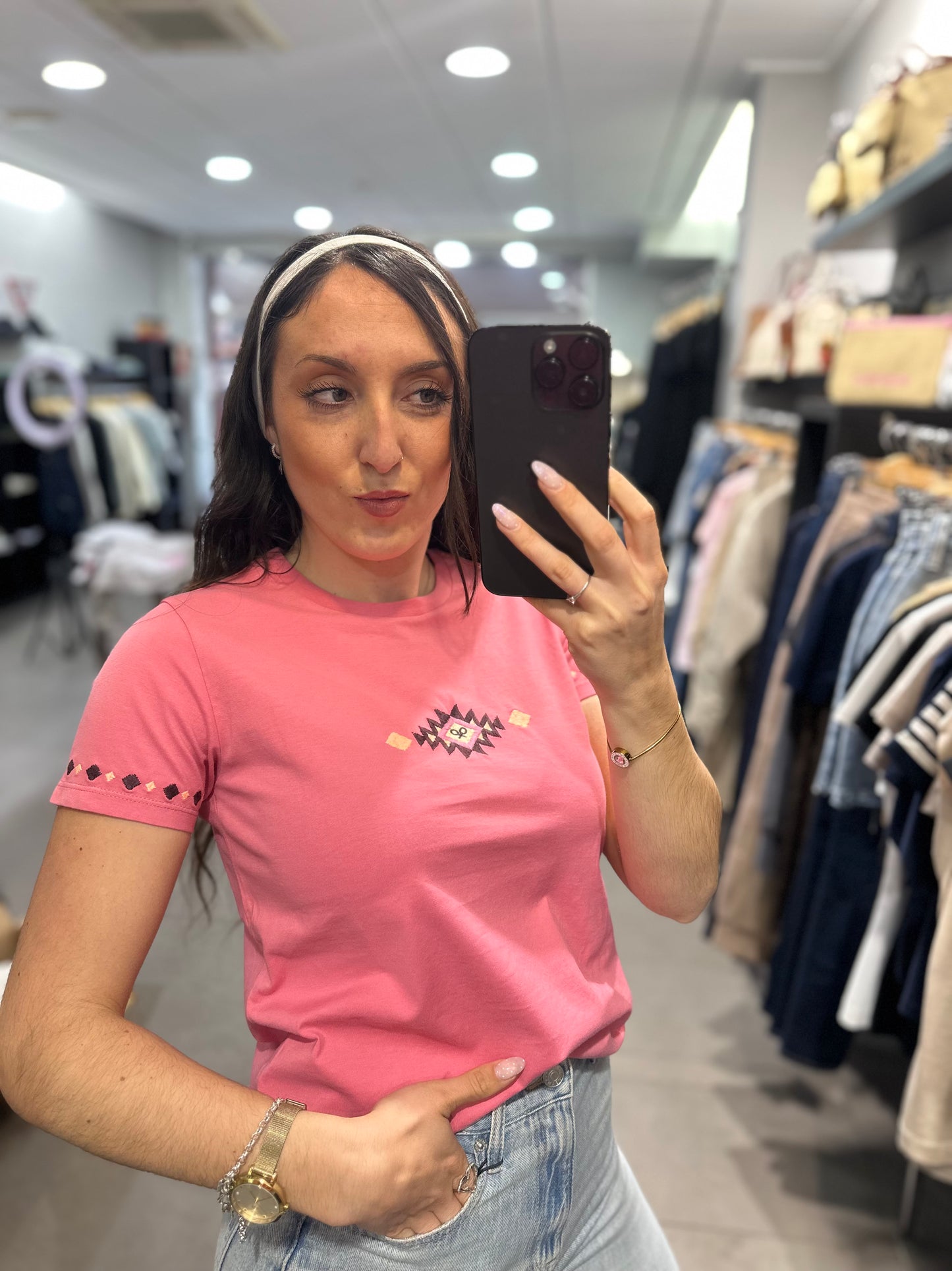 Camiseta Silbon rosa con bordado en mangas