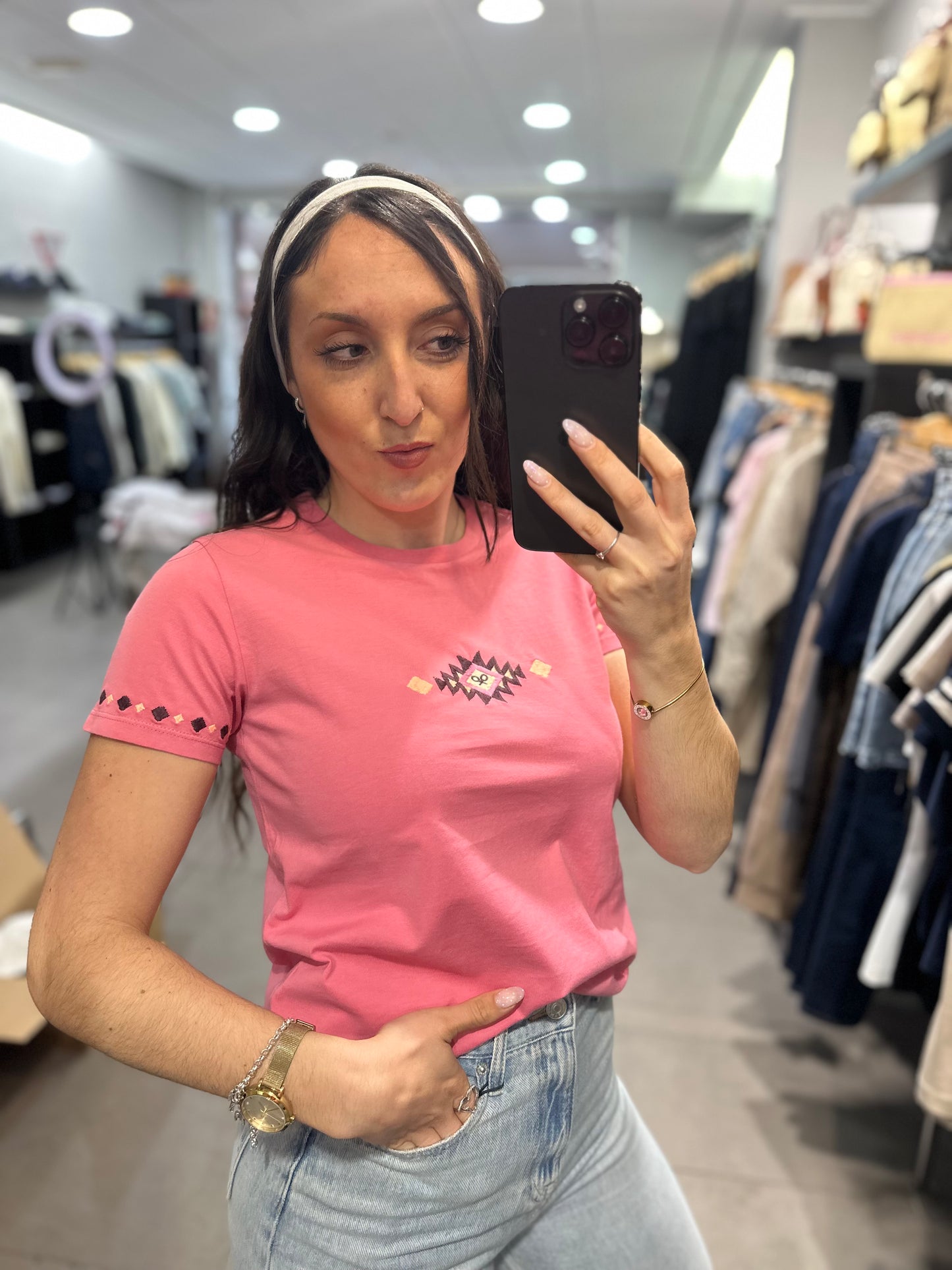 Camiseta Silbon rosa con bordado en mangas