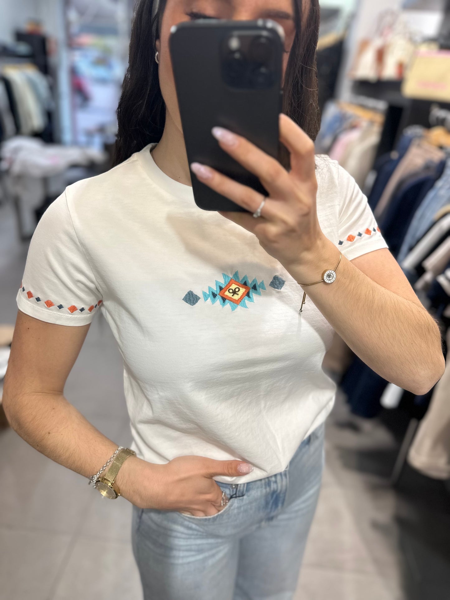 Camiseta Silbon blanca con bordado en mangas