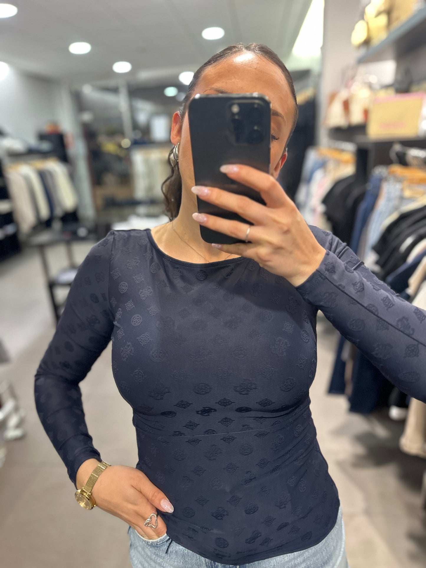 Camiseta Guess Marina con logo 4g relieve al over manga larga