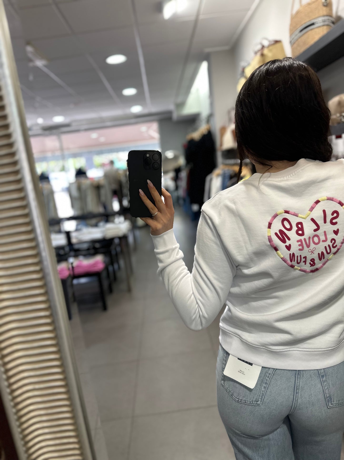 SUDADERA SILBON LOVE BLANCA CON LOGO EN ESPALDA