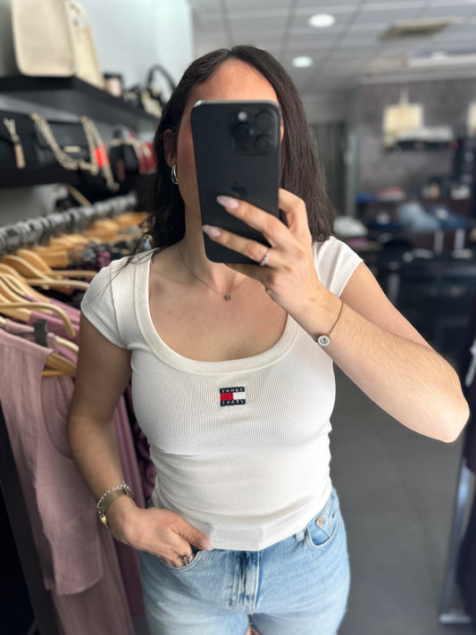 Camiseta Tommy canalé blanca escote cuadrado