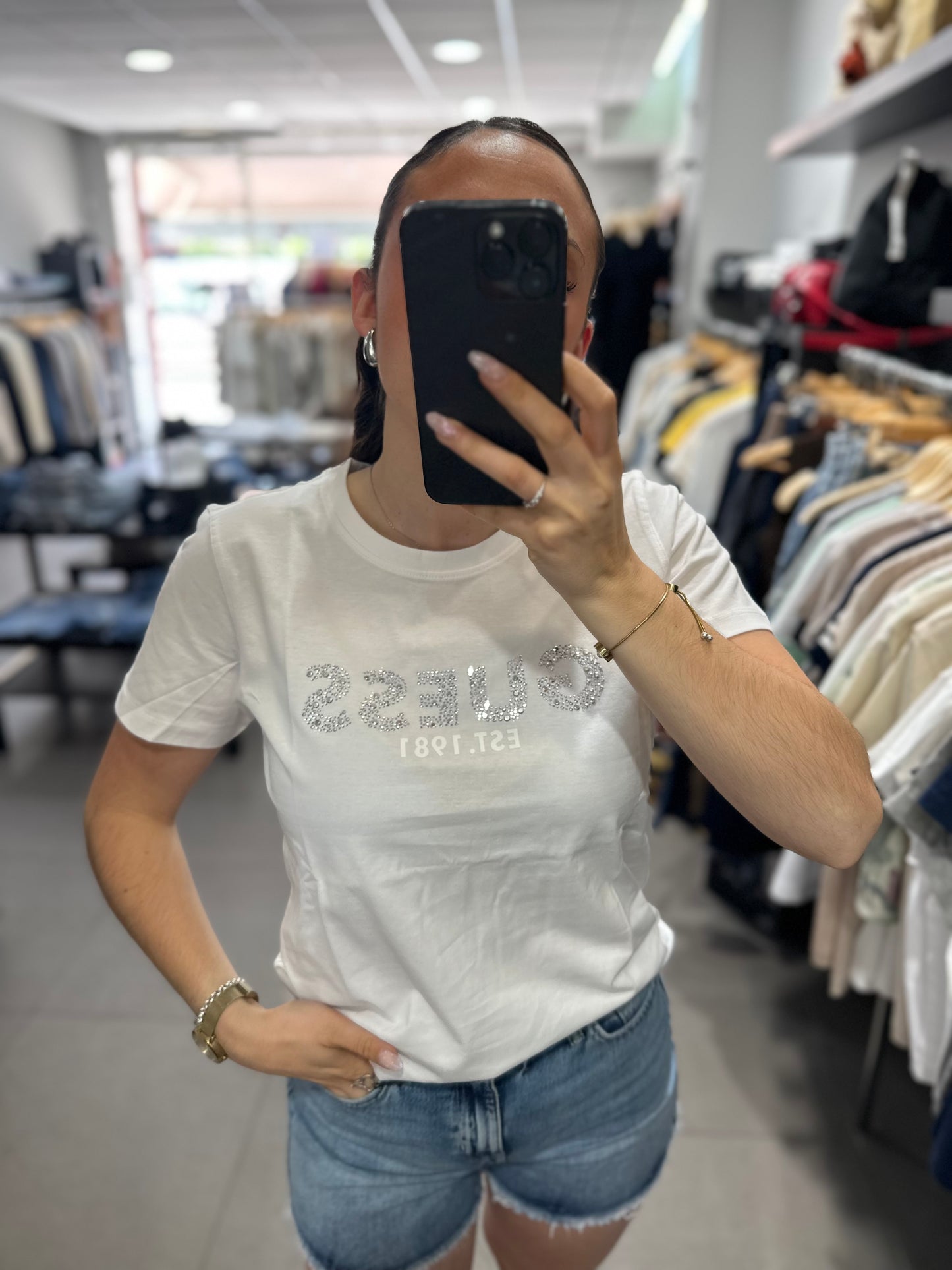 Camiseta Guess blanca logo brillo
