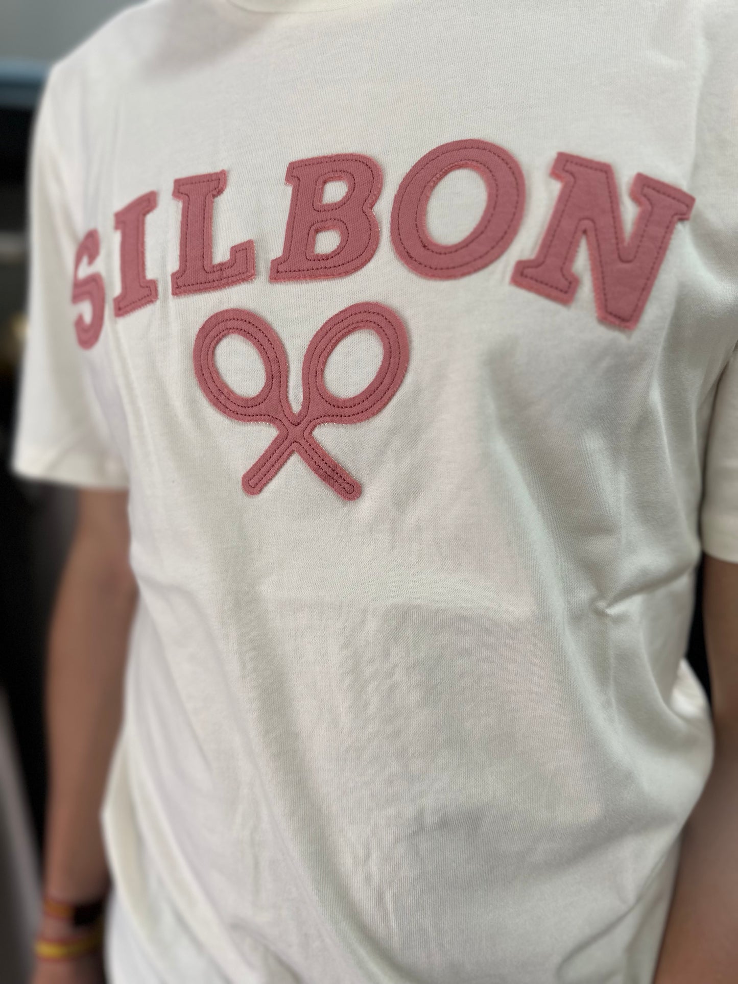 CAMISETA SILBON BLANCA LOGO ROSA