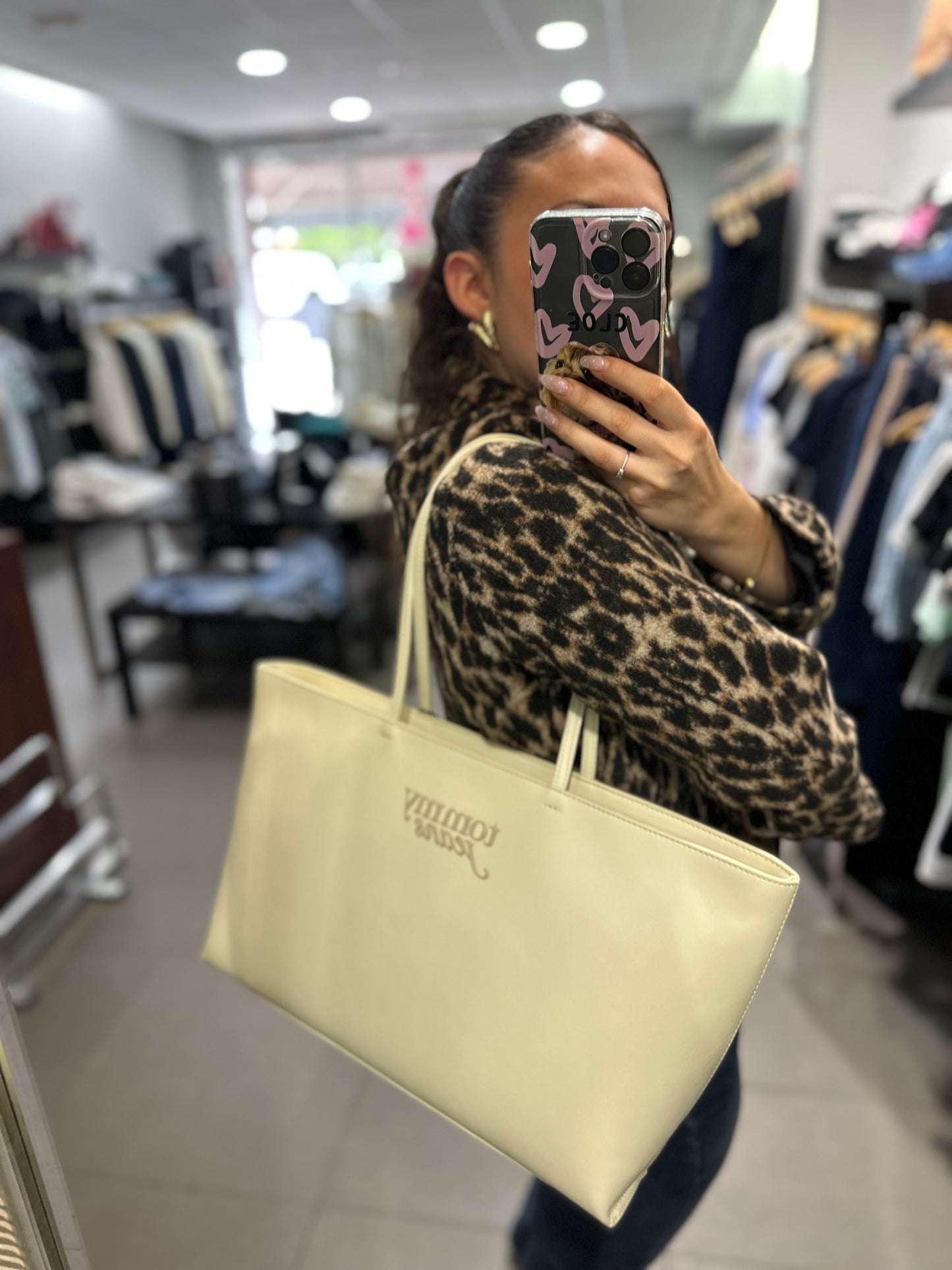 BOLSO TOMMY CREMA GRANDE