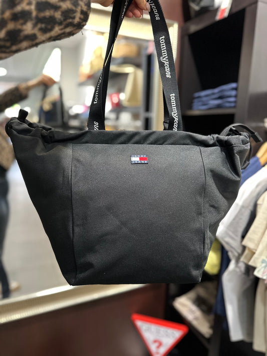 BOLSO TOMMY GRANDE NYLON NEGRO