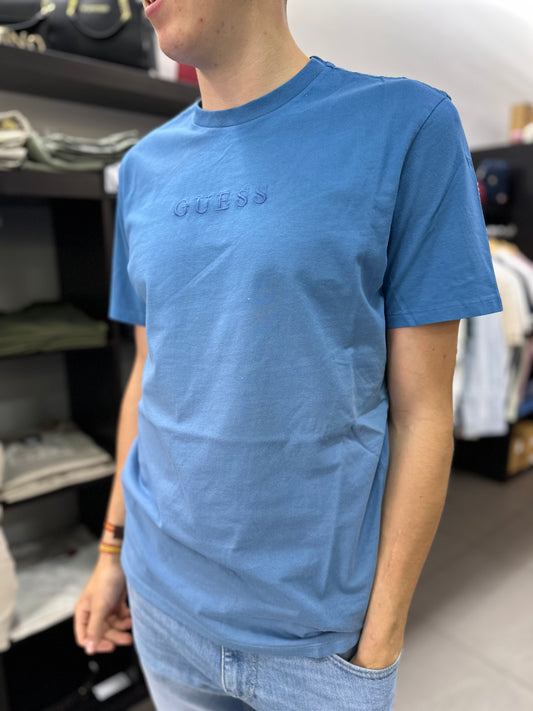 CAMISETA GUESS AZUL DEGRADADA LOGO BORDADO