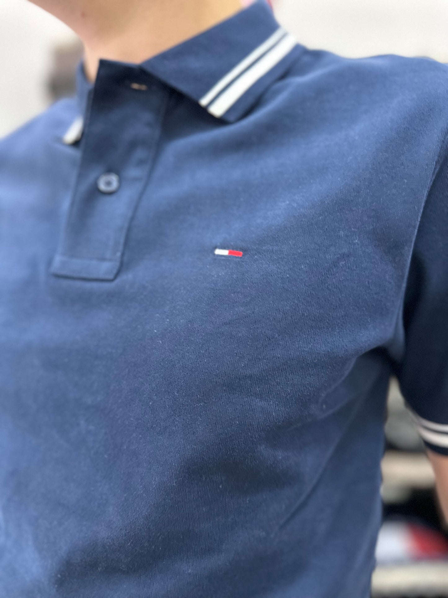 POLO TOMMY AZUL MARINO