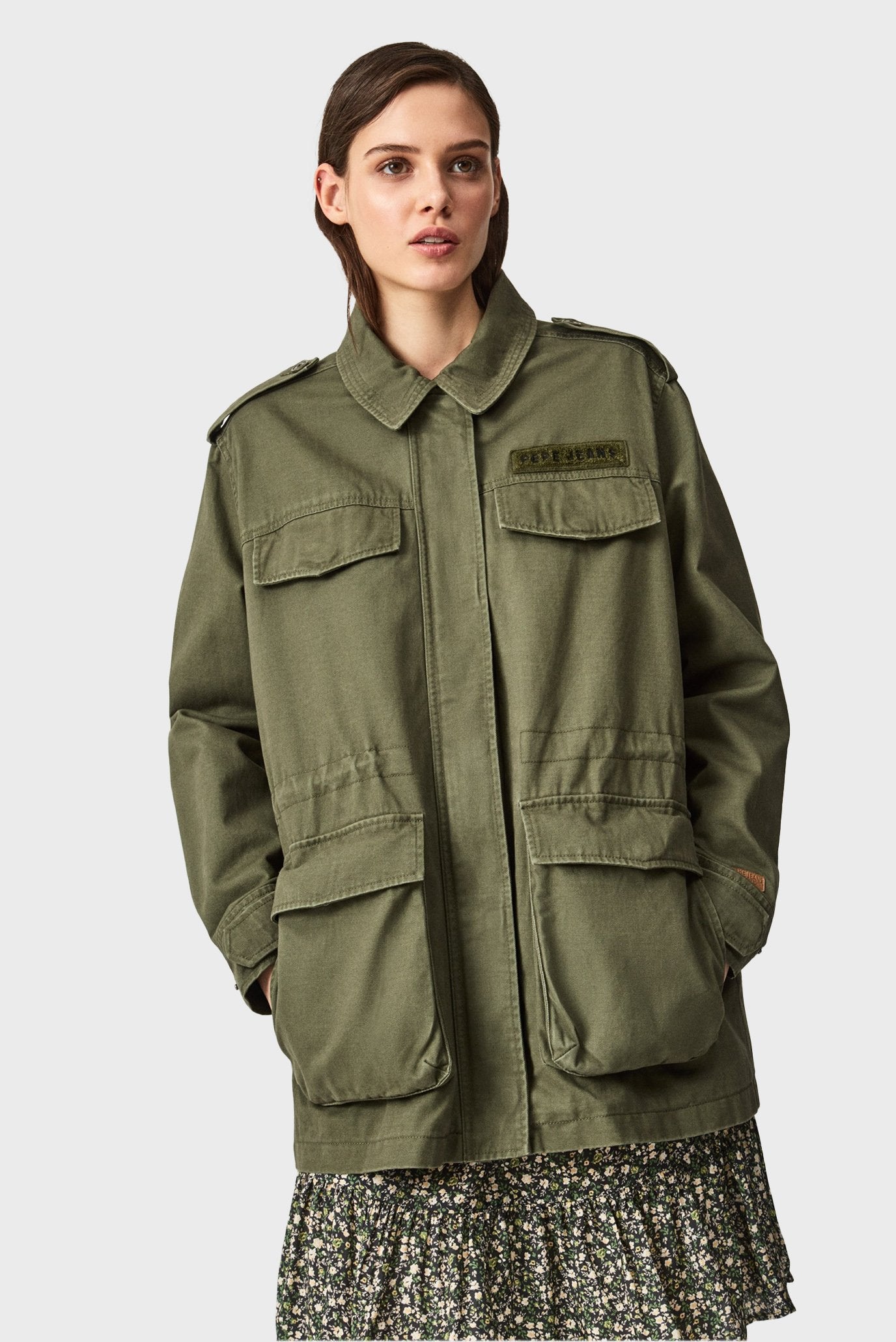 CHAQUETA PEPE JEANS VERDE MILITAR CON CREMALLETA Y ABOTONADA